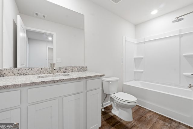 206 Norchester Avenue, Hogansville, GA 30230