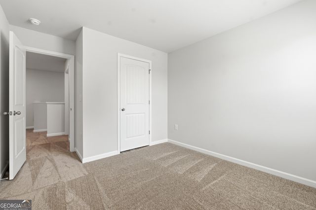206 Norchester Avenue, Hogansville, GA 30230