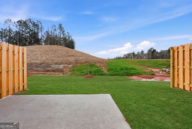 206 Norchester Avenue, Hogansville, GA 30230