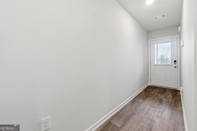 206 Norchester Avenue, Hogansville, GA 30230