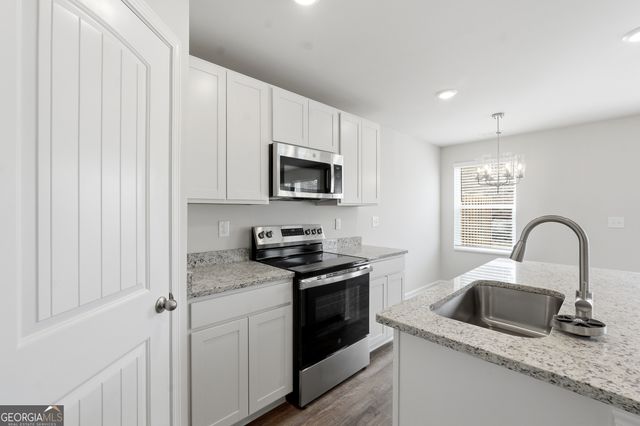 206 Norchester Avenue, Hogansville, GA 30230