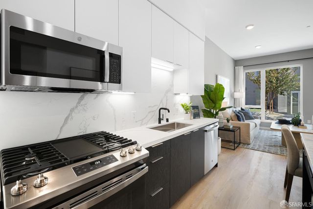 52 Kirkwood Avenue 212, San Francisco, CA 94124