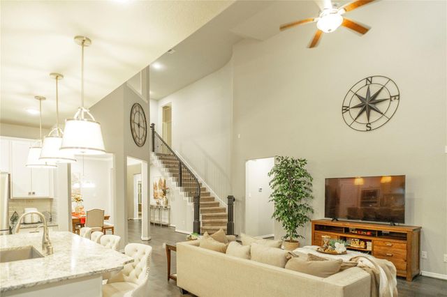 3419 Cabernet Shores Drive, Fulshear, TX 77441