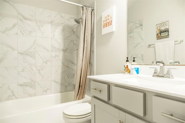 3419 Cabernet Shores Drive, Fulshear, TX 77441