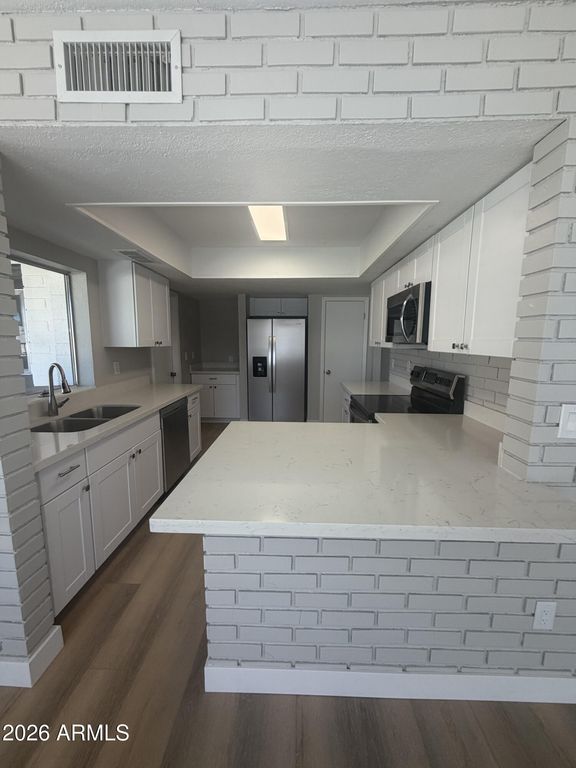 4717 E WILLOW Avenue, Phoenix, AZ 85032 — photo 2
