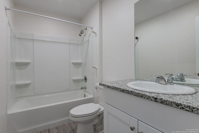 2658 Pechora Pipit St, New Braunfels, TX 78130