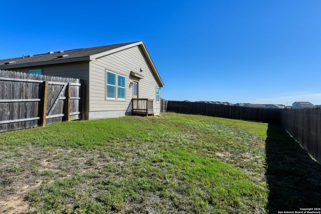 2658 Pechora Pipit St, New Braunfels, TX 78130