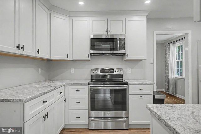 2202 AMHURST RD, Wilmington, DE 19803