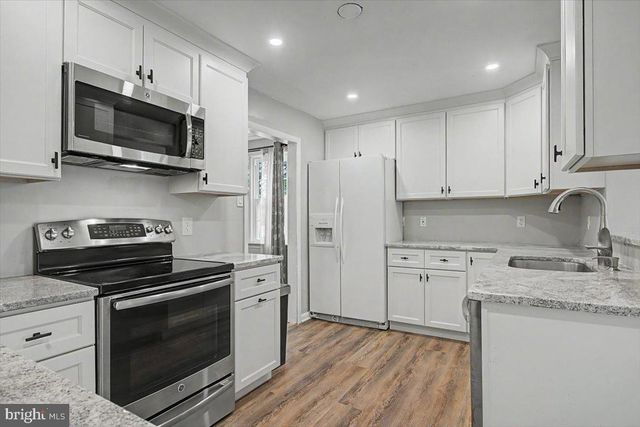 2202 AMHURST RD, Wilmington, DE 19803
