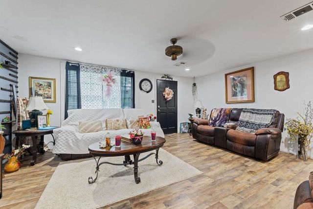 25545 Lakeshore Drive, Splendora, TX 77372