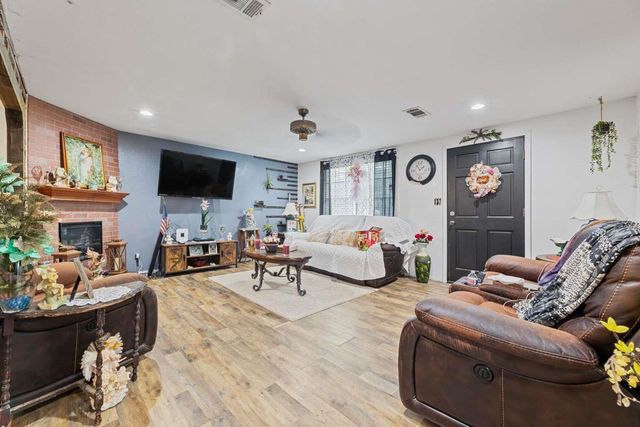 25545 Lakeshore Drive, Splendora, TX 77372