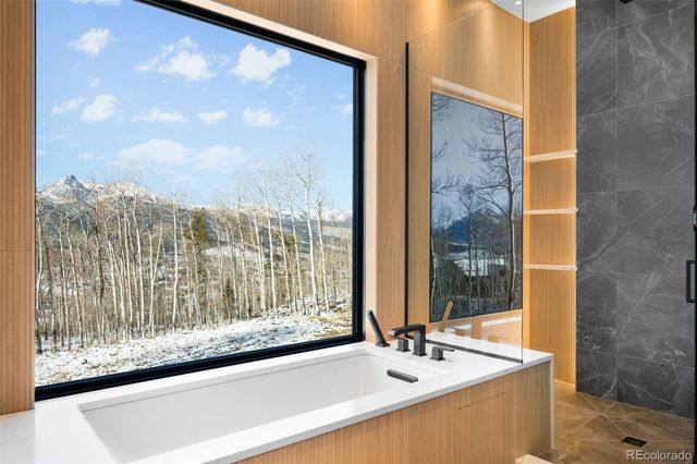 530 Lakeview Circle, Silverthorne, CO 80498