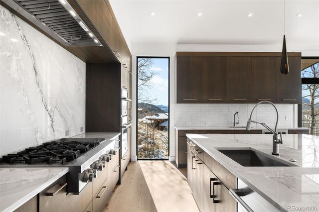 530 Lakeview Circle, Silverthorne, CO 80498