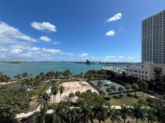 488 NE 18th St 802, Miami, FL 33132