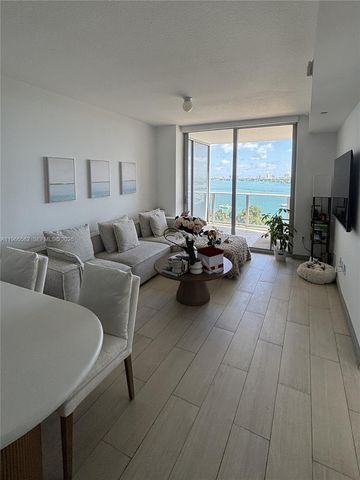 488 NE 18th St 802, Miami, FL 33132