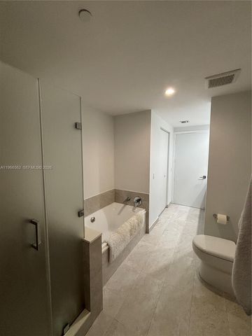 488 NE 18th St 802, Miami, FL 33132