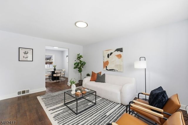 8 Edmund Pl, Irvington Twp., NJ 07111