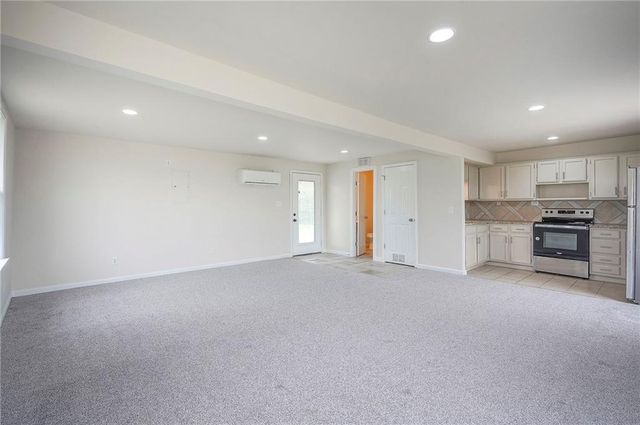 1129 NW US 50 Highway, Centerview, MO 64019