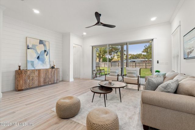 1005 6 Avenue N, Jacksonville Beach, FL 32250