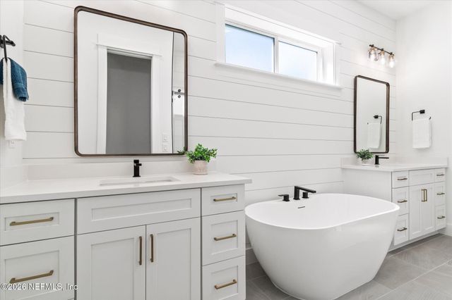 1005 6 Avenue N, Jacksonville Beach, FL 32250