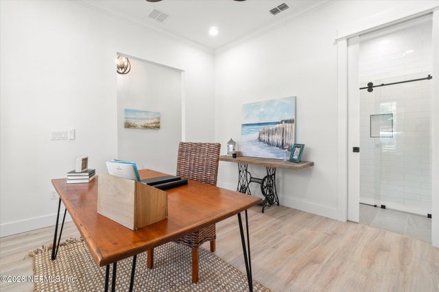 1005 6 Avenue N, Jacksonville Beach, FL 32250