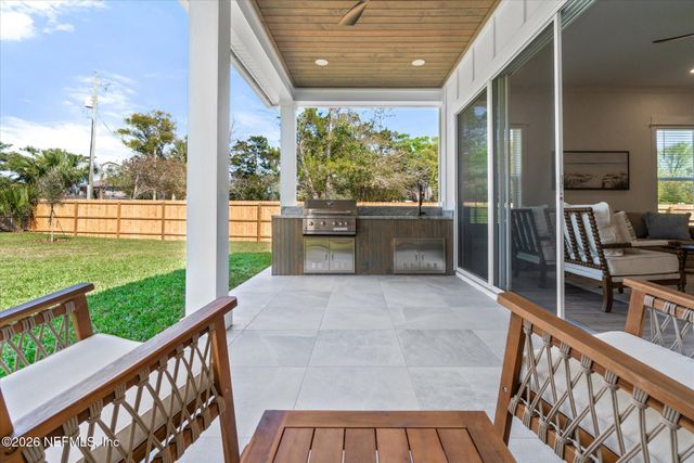 1005 6 Avenue N, Jacksonville Beach, FL 32250