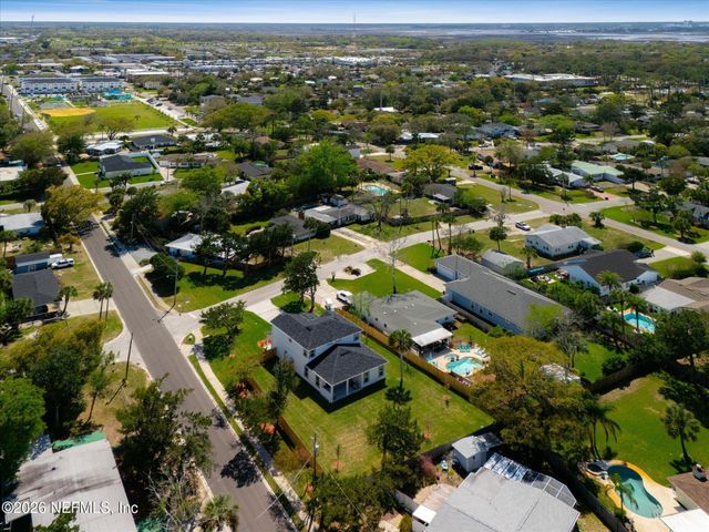 1005 6 Avenue N, Jacksonville Beach, FL 32250