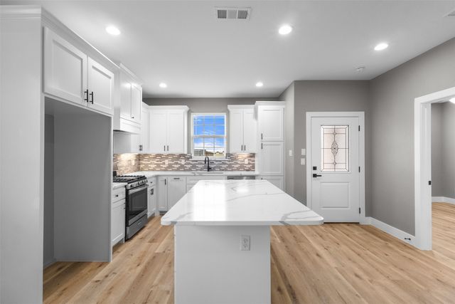 1408 E 1st North, Kaufman, TX 75142