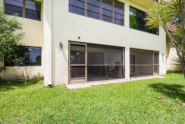 3408 Cypress Trail 104, West Palm Beach, FL 33417