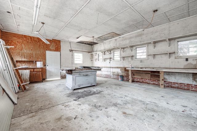 198 Lower Dam Pike, Arkadelphia, AR 71923