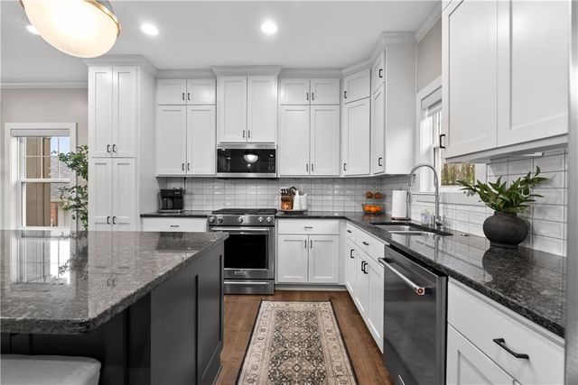 4608 SW 8th Street, Blue Springs, MO 64015