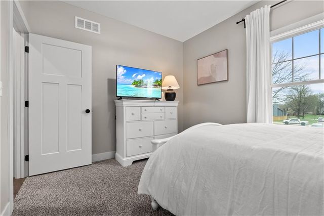 4608 SW 8th Street, Blue Springs, MO 64015