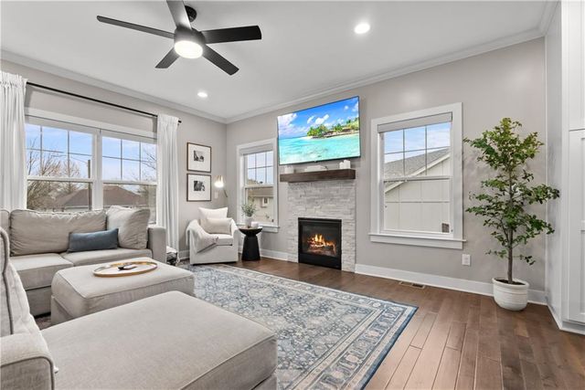 4608 SW 8th Street, Blue Springs, MO 64015