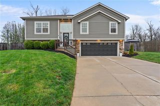 4608 SW 8th Street, Blue Springs, MO 64015