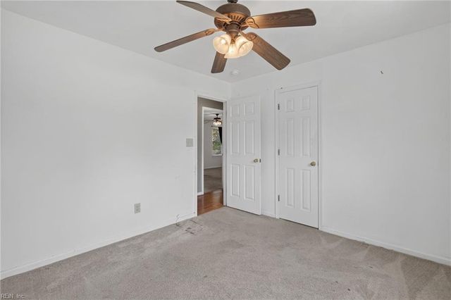 2704 Pendragon CT, Chesapeake, VA 23323
