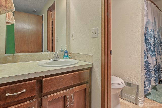 6310 49th Drive NE, Marysville, WA 98270