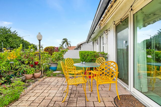 3862 Dafilee Circle, West Palm Beach, FL 33417
