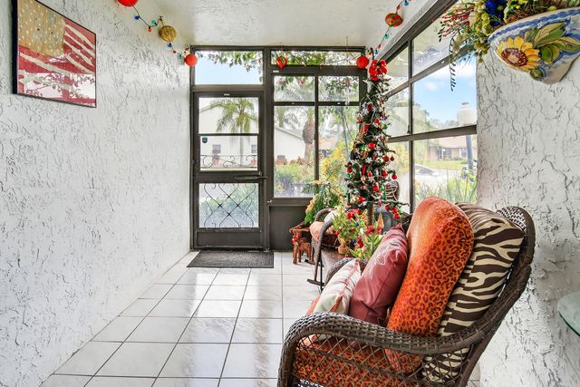 3862 Dafilee Circle, West Palm Beach, FL 33417