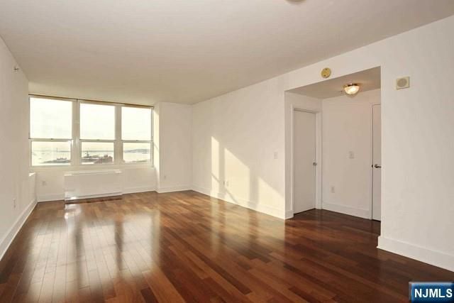 88 Morgan 3606, Jersey City, NJ 07302