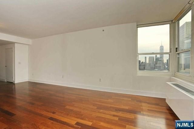 88 Morgan 3606, Jersey City, NJ 07302