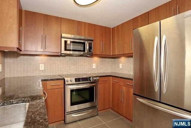 88 Morgan 3606, Jersey City, NJ 07302