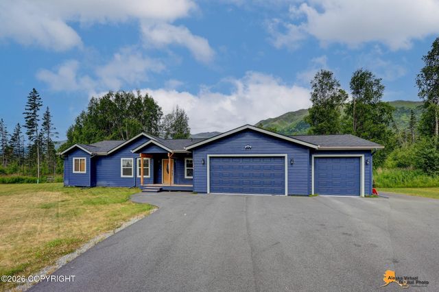 7355 E Narnia Circle, Palmer, AK 99645