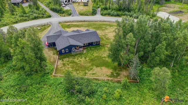 7355 E Narnia Circle, Palmer, AK 99645