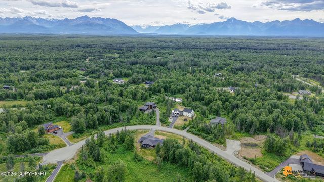 7355 E Narnia Circle, Palmer, AK 99645
