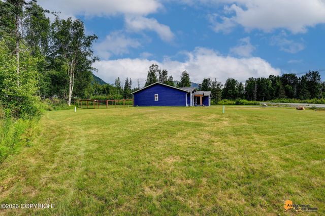 7355 E Narnia Circle, Palmer, AK 99645