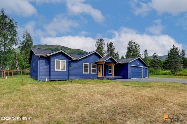7355 E Narnia Circle, Palmer, AK 99645