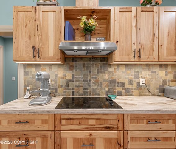 7355 E Narnia Circle, Palmer, AK 99645