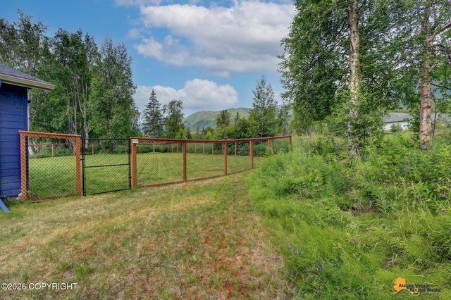 7355 E Narnia Circle, Palmer, AK 99645
