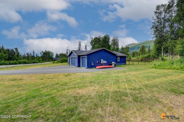 7355 E Narnia Circle, Palmer, AK 99645