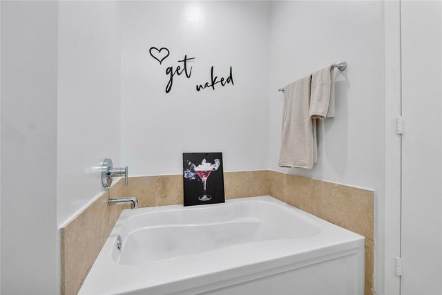 313 NE 2nd St 204, Fort Lauderdale, FL 33301